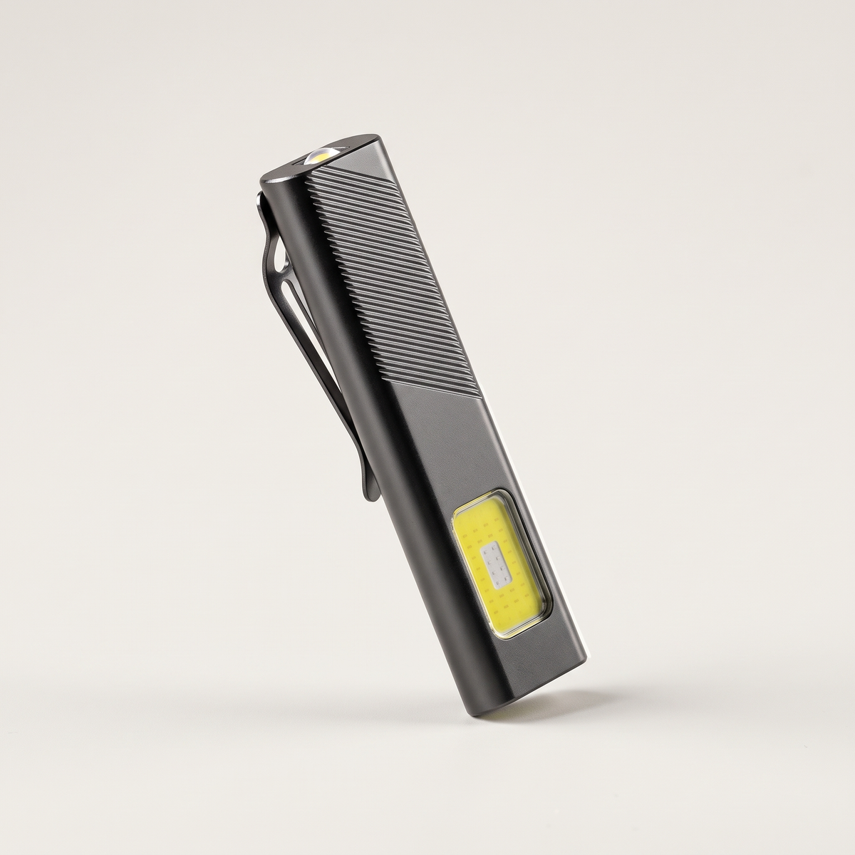 Warden Slate ultra-thin magnetic EDC light